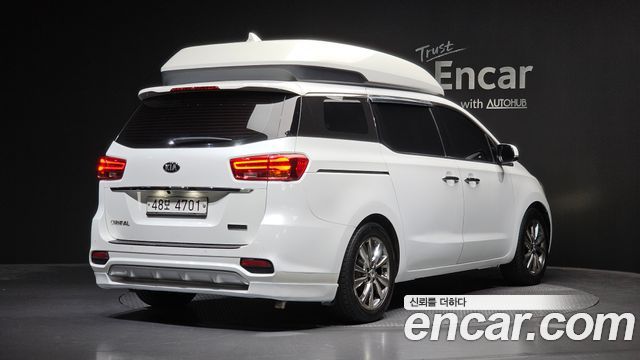 Kia Carnival 9-Seater Hi-Limousine Prestige — пробег 265 816 км — фото 2 из 5