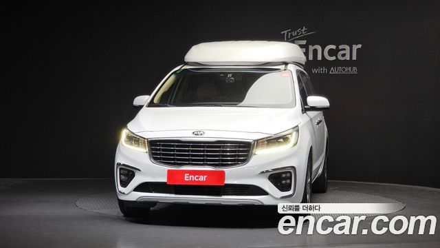 Kia Carnival 9-Seater Hi-Limousine Prestige — пробег 265 816 км — фото 3 из 5