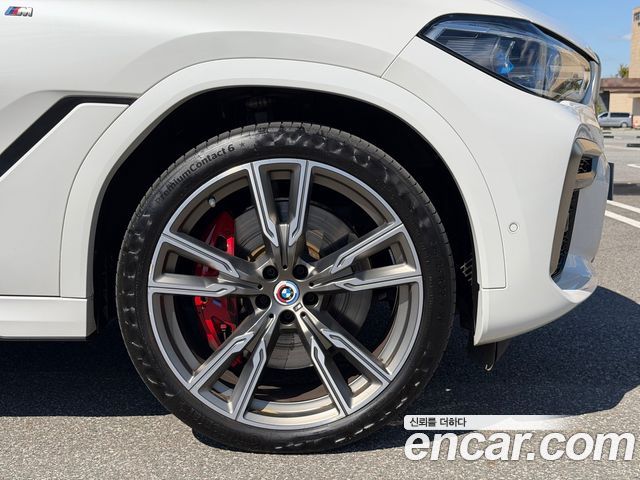 BMW X6 M50i — пробег 44 943 км — фото 5 из 5