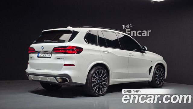 BMW X5 xDrive 30d M Sport — пробег 46 377 км — фото 2 из 5