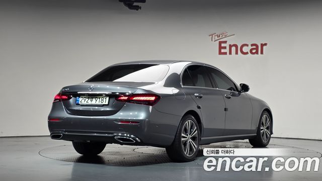 Mercedes-Benz E-Class из Кореи Encar