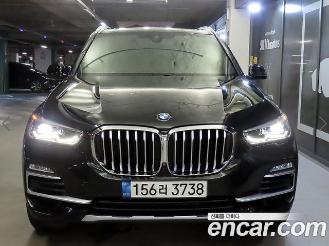 BMW X5 xDrive 40i xLine — пробег 106 347 км — фото 2 из 5