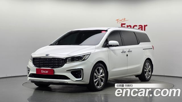 Kia Carnival Gasoline 7-Seater Limousine President — пробег 27 281 км — фото 1 из 5
