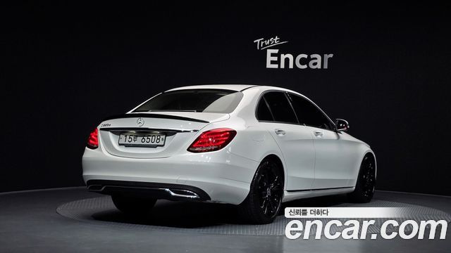 Mercedes-Benz C-Class из Кореи Encar