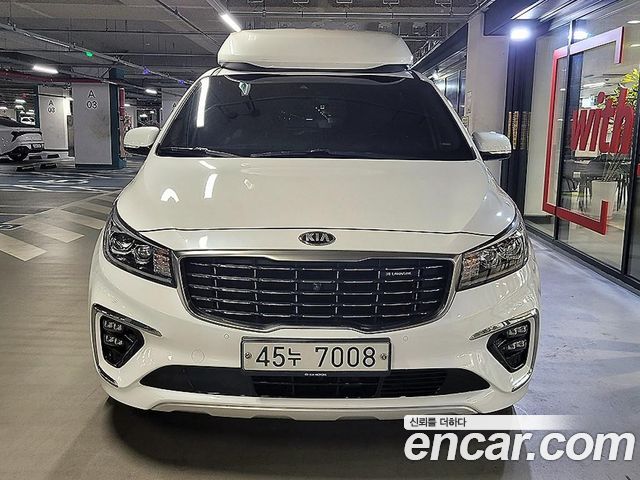 Kia Carnival Gasoline 9-Seater Hi-Limousine Noblesse Special — пробег 82 857 км — фото 2 из 5