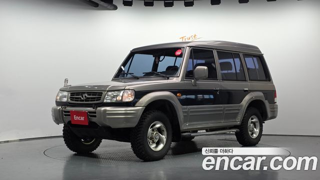 Hyundai Galloper 9-Seater V6 LPG — пробег 244 228 км — фото 1 из 5