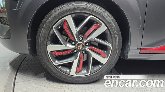 Hyundai Kona из Кореи Encar