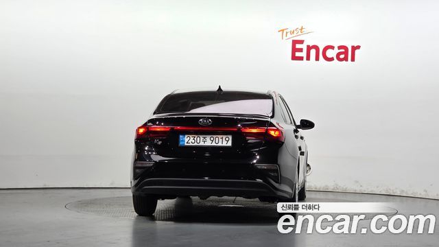 Kia K3 из Кореи Encar