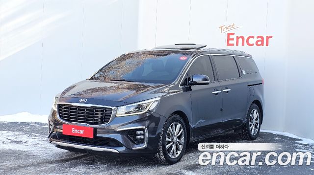 Kia Carnival 9-Seater Noblesse Special — пробег 118 739 км — фото 1 из 5