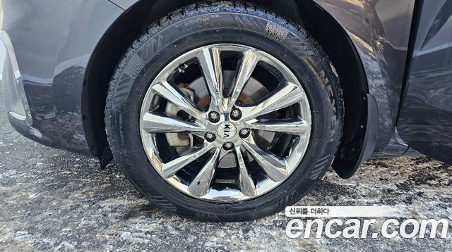 Kia Carnival 9-Seater Noblesse Special — пробег 118 739 км — фото 5 из 5