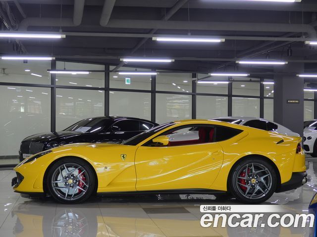 Ferrari 812 из Кореи Encar