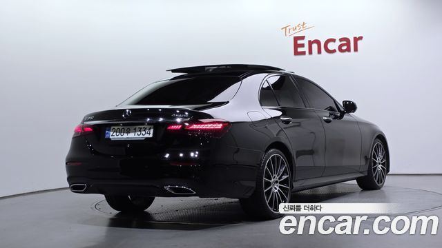 Mercedes-Benz E-Class E350 4MATIC AMG Line — пробег 40 172 км — фото 2 из 5