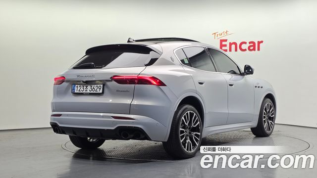 Maserati Grecale из Кореи Encar