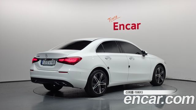 Mercedes-Benz A-Class A220 Sedan — пробег 34 868 км — фото 2 из 5