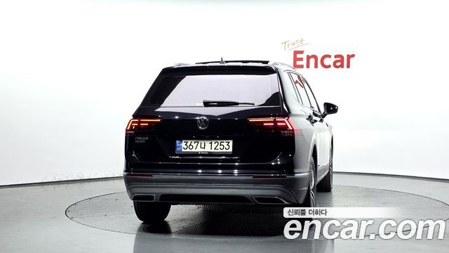 Volkswagen Tiguan 2.0 TDI Prestige — пробег 74 438 км — фото 4 из 5