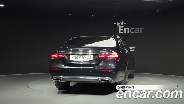 Mercedes-Benz E-Class из Кореи Encar