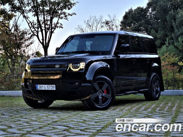 Land Rover Defender 110 D300 X-Dynamic HSE — пробег 13 200 км — фото 1 из 5