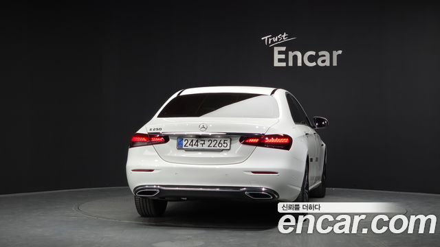 Mercedes-Benz E-Class из Кореи Encar