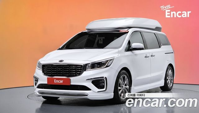 Kia Carnival 9-Seater Hi-Limousine Noblesse Special — пробег 119 019 км — фото 1 из 5
