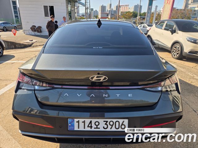 Hyundai AVANTE Inspiration — пробег 271 369 км — фото 4 из 5