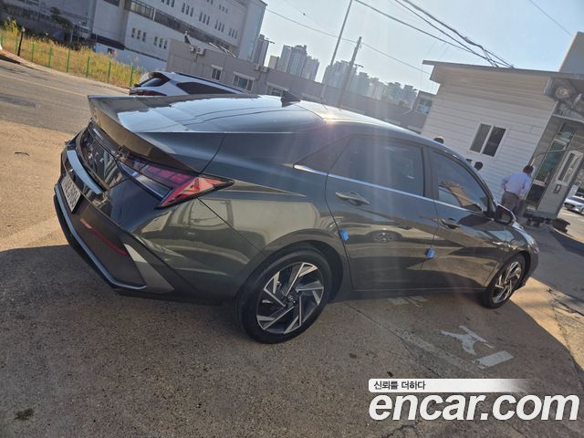 Hyundai AVANTE Inspiration — пробег 271 369 км — фото 5 из 5