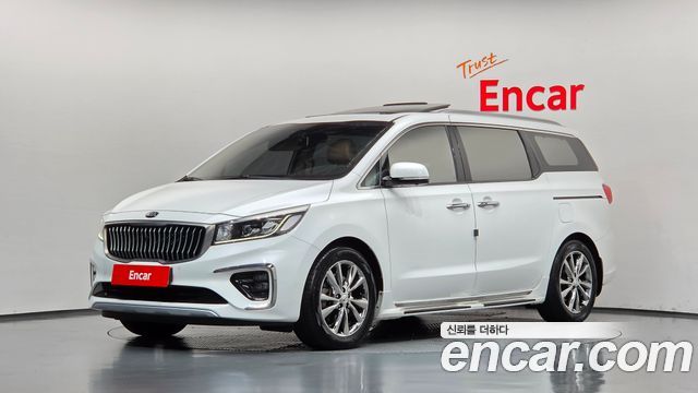 Kia Carnival Gasoline 7-Seater Limousine President — пробег 145 886 км — фото 1 из 5