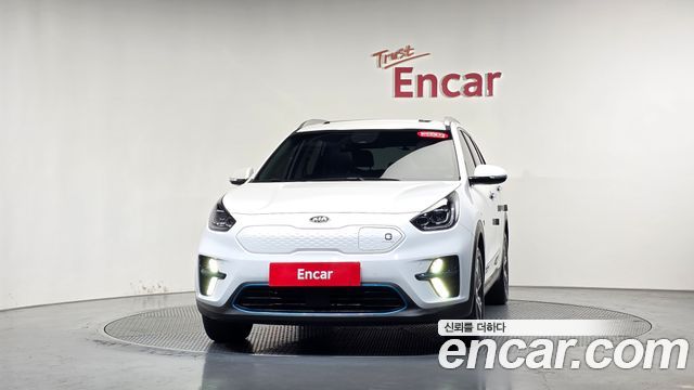 Kia Niro Noblesse — пробег 131 634 км — фото 3 из 5