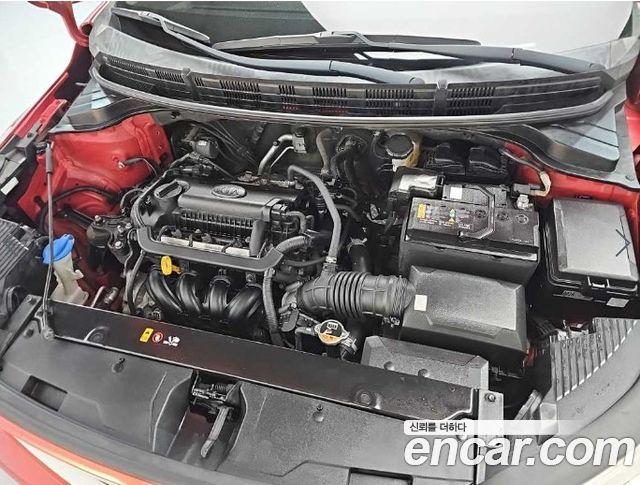 Kia Stonic 1.4 Prestige — пробег 143 000 км — фото 5 из 5
