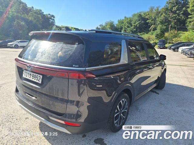 Kia Carnival Diesel 9-Seater Prestige — пробег 226 000 км — фото 2 из 5