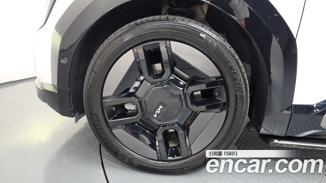 Kia EV9 из Кореи Encar