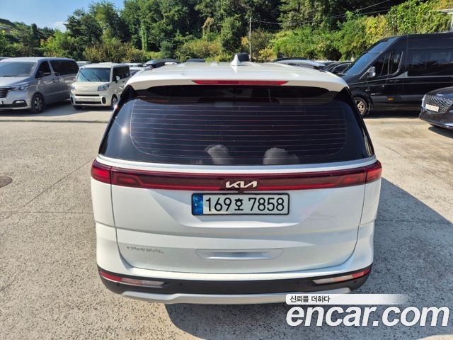 Kia Carnival Diesel 9-Seater Prestige — пробег 234 000 км — фото 4 из 5