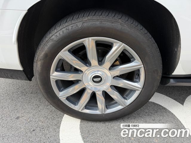 Cadillac Escalade 6.2 ESV ESV Premium Luxury Platinum — пробег 57 000 км — фото 5 из 5