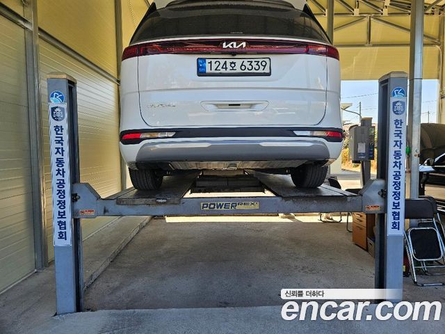 Kia Carnival Diesel 9-Seater Hi-Limousine Signature — пробег 229 914 км — фото 2 из 3