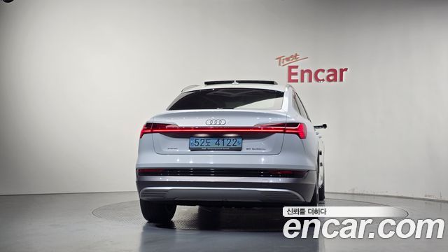 Audi e-tron 50 Quattro Sportback — пробег 150 066 км — фото 4 из 5