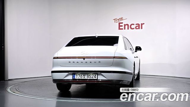 Hyundai Grandeur 2,5 Gasoline 2WD Calligraphy — пробег 17 045 км — фото 4 из 5