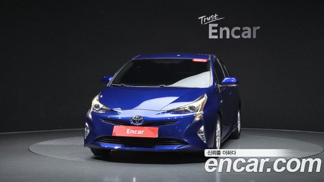 Toyota Prius 1.8 E — пробег 113 751 км — фото 3 из 5