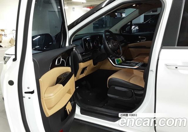 Kia Carnival Diesel 9-Seater Prestige — пробег 125 106 км — фото 4 из 5