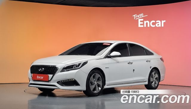Hyundai Sonata 2.0 HEV Premium — пробег 188 817 км — фото 1 из 5