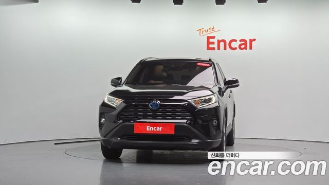 Toyota RAV4 2.5 2WD Hybrid — пробег 106 427 км — фото 3 из 5