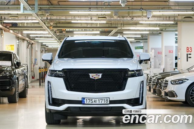 Cadillac Escalade 6.2 ESV ESV Sports Platinum — пробег 29 919 км — фото 1 из 5