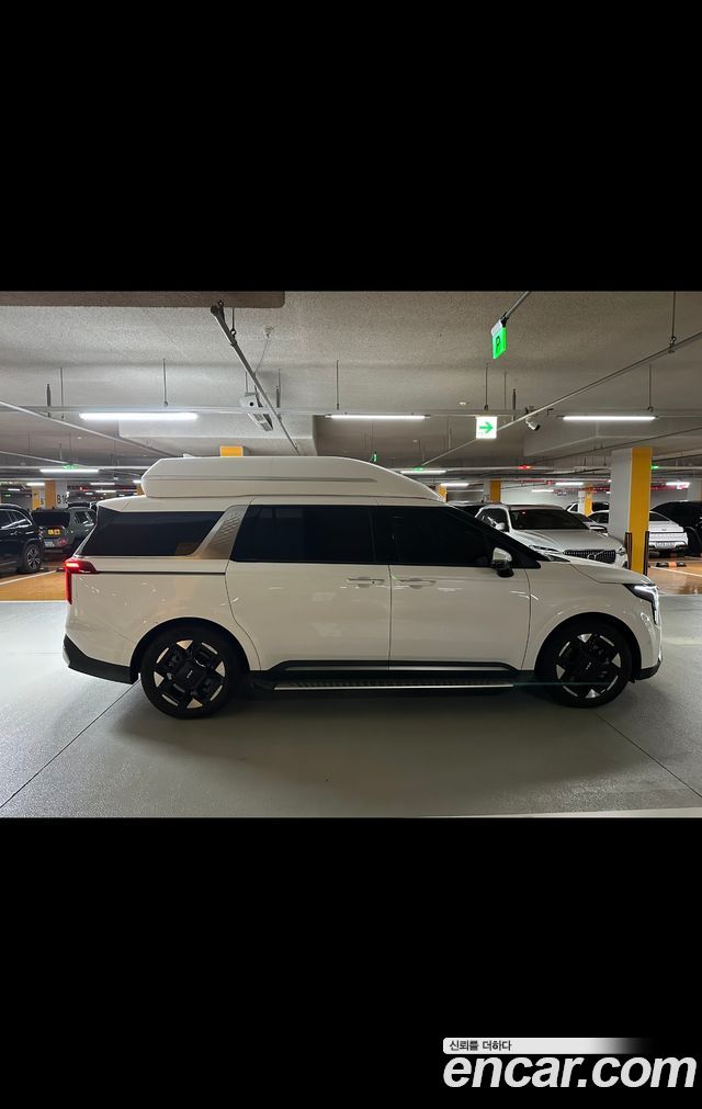 Kia Carnival Diesel 9-Seater Hi Limousine Signature — пробег 27 000 км — фото 5 из 5