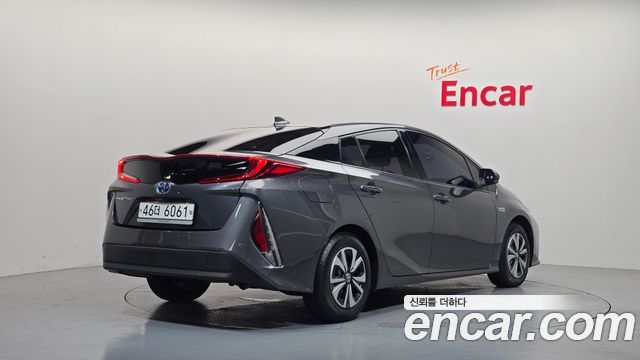 Toyota Prius из Кореи Encar