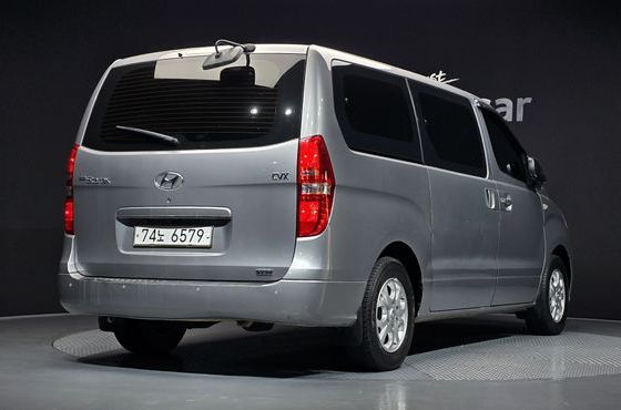 Hyundai Starex 12-Seater Wagon CVX Deluxe — пробег 134 010 км — фото 2 из 5