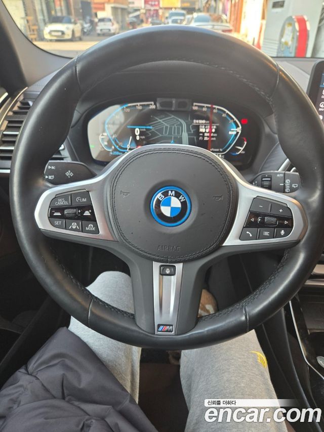 BMW iX3 M Sports — пробег 7 200 км — фото 5 из 5
