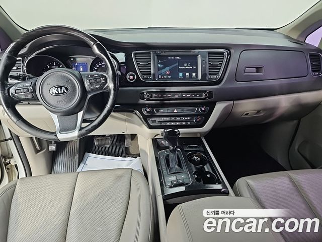 Kia Carnival из Кореи Encar