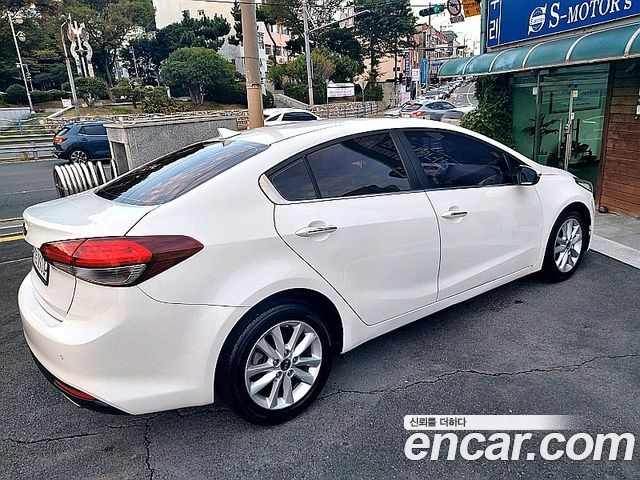 Kia K3 из Кореи Encar