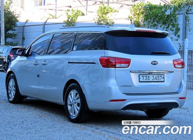 Kia Carnival из Кореи Encar