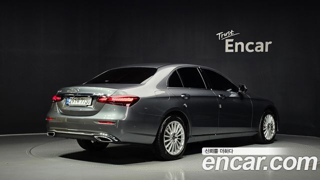 Mercedes-Benz E-Class из Кореи Encar