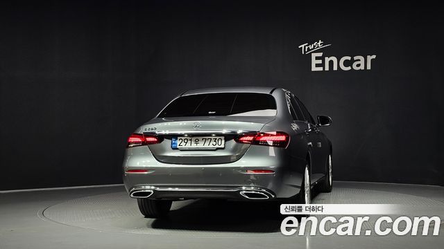 Mercedes-Benz E-Class из Кореи Encar