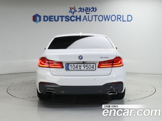 BMW 5-Series 530i M Sport Package Plus — пробег 120 058 км — фото 4 из 5